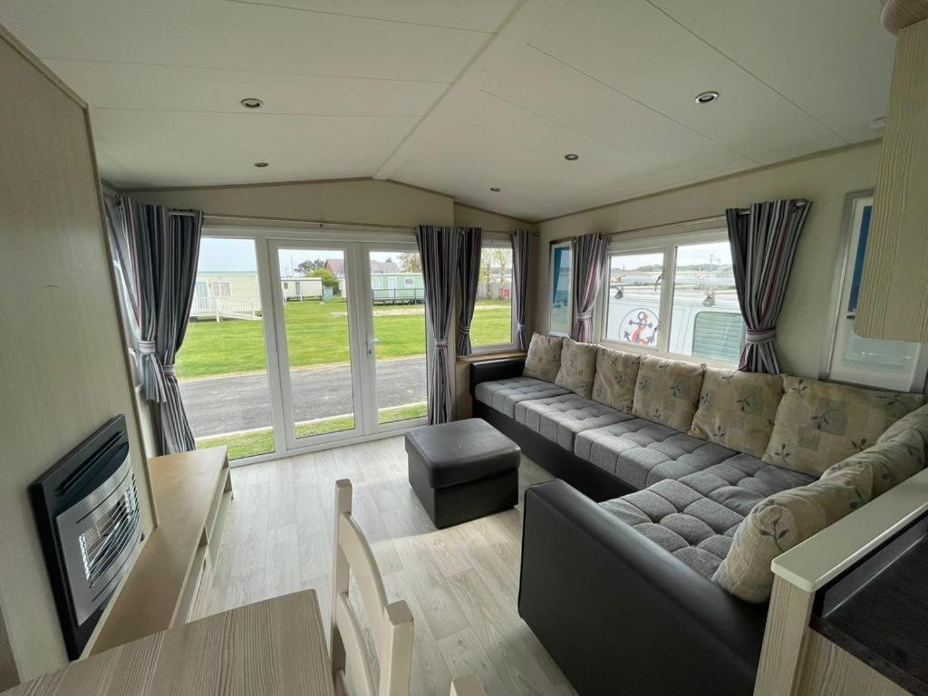 Pg177 Golden Palm Resort 8 Berth Caravan With Decking Chapel Saint Leonards Esterno foto